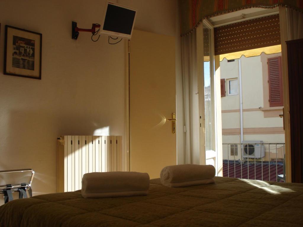 Hotel Ely Viareggio Habitación foto