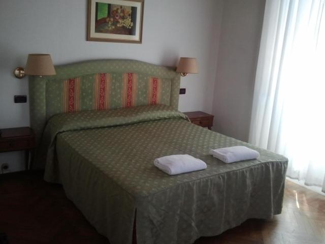 Hotel Ely Viareggio Habitación foto