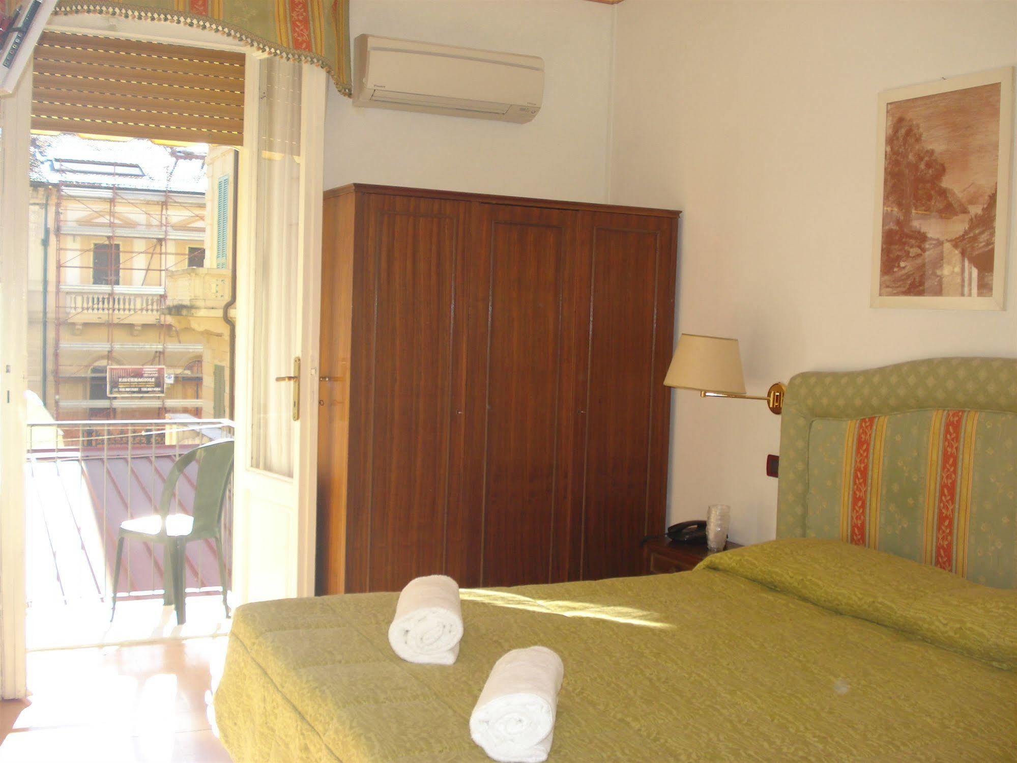 Hotel Ely Viareggio Exterior foto